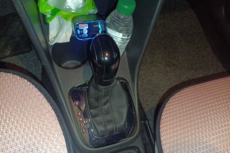 Used Volkswagen Polo 2011 1.4L Automatic ZhiShang Version Gear Lever