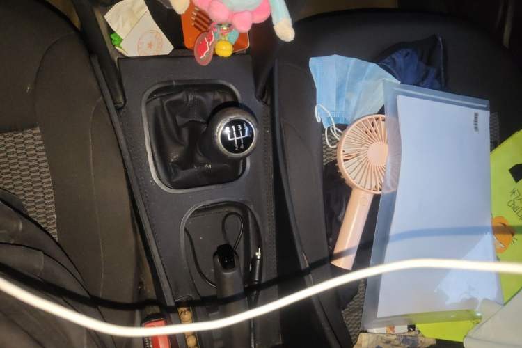 Used Volkswagen Polo 2011 1.4L Manual ZhiLe Edition Gear Lever