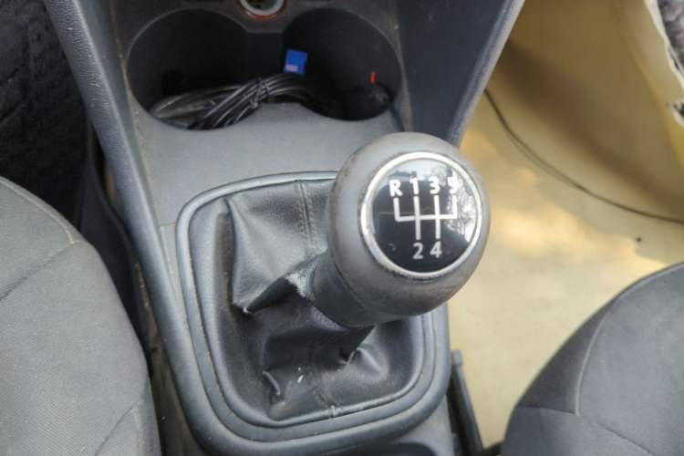 Used Volkswagen Polo 2011 1.4L Manual ZhiLe Edition Gear Lever