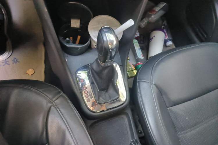 Used Volkswagen Polo 2011 1.4L Automatic ZhiCool Edition Gear Lever
