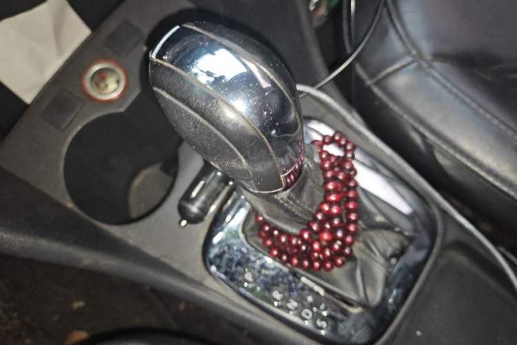 Used Volkswagen Polo 2011 1.4L Automatic ZhiCool Edition Gear Lever