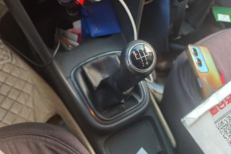 Used Volkswagen Polo 2011 1.4L Manual ZhiLe Edition Gear Lever
