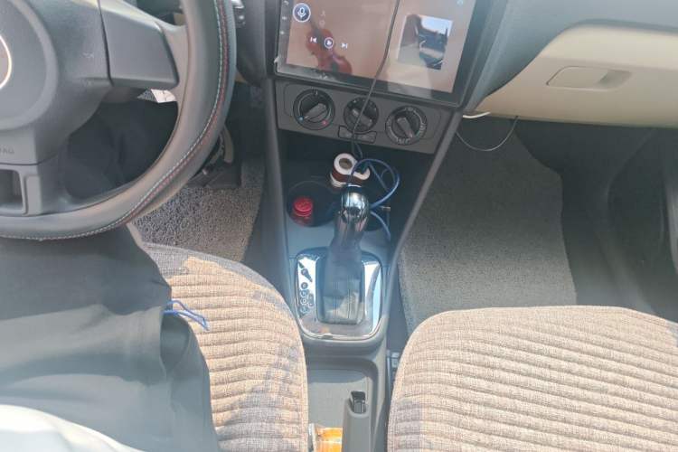 Used Volkswagen Polo 2011 1.4L Automatic ZhiShang Version Gear Lever