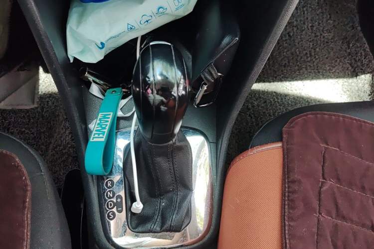 Used Volkswagen Polo 2011 1.6L Automatic ZhiShang Version Gear Lever