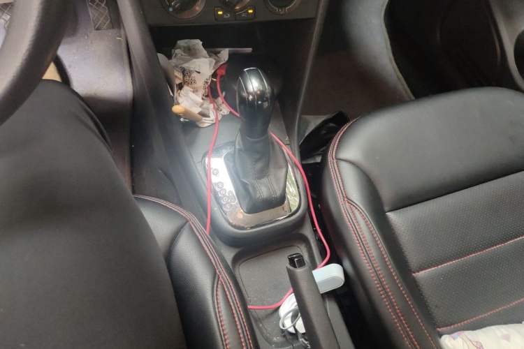 Used Volkswagen Polo 2011 1.4L Automatic ZhiShang Version Gear Lever