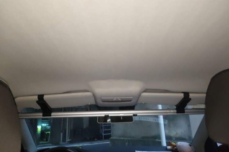 Used Volkswagen Polo 2011 1.4L Manual ZhiLe Edition Headliner