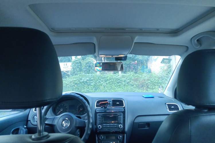 Used Volkswagen Polo 2011 1.6L Automatic ZhiKu Edition Headliner