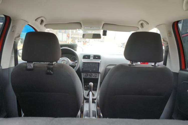 Used Volkswagen Polo 2011 1.4L Manual ZhiLe Edition Headliner