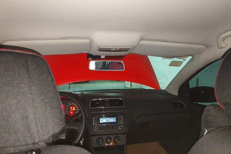 Used Volkswagen Polo 2011 1.4L Automatic ZhiShang Version Headliner