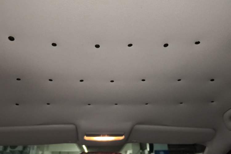 Used Volkswagen Polo 2011 1.4L Manual ZhiLe Edition Headliner