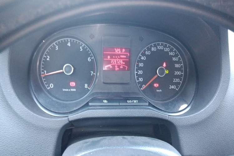 Used Volkswagen Polo 2011 1.6L Automatic ZhiKu Edition Instrument Cluster