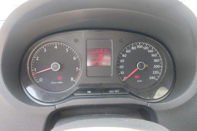 Used Volkswagen Polo 2011 1.6L Automatic ZhiKu Edition Instrument Cluster