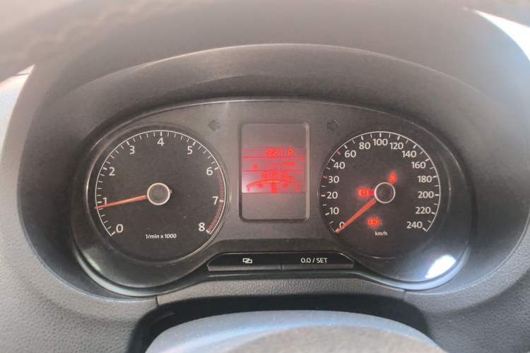 Used Volkswagen Polo 2011 1.4L Automatic ZhiShang Version Instrument Cluster