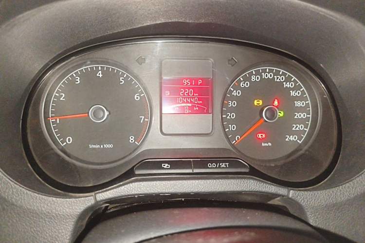 Used Volkswagen Polo 2011 1.4L Automatic ZhiShang Version Instrument Cluster