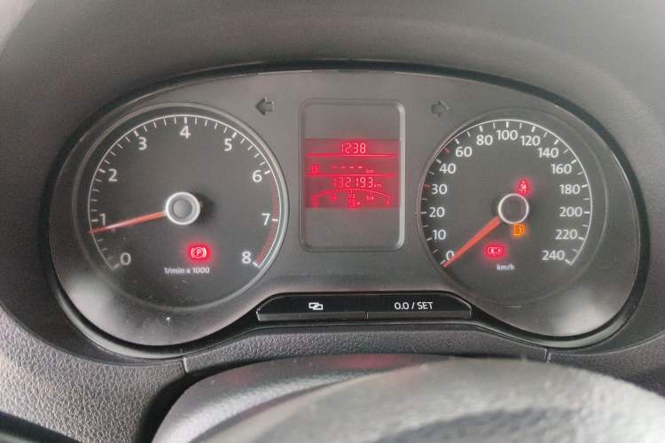 Used Volkswagen Polo 2011 1.4L Manual ZhiShang Edition Instrument Cluster