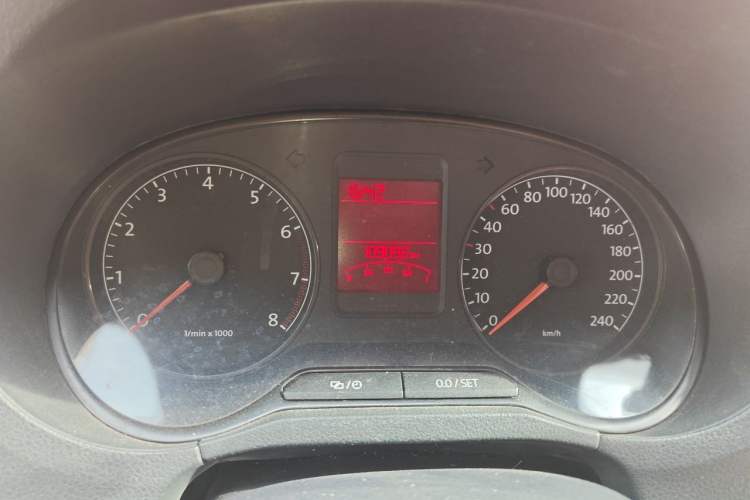 Used Volkswagen Polo 2011 1.4L Manual ZhiShang Edition Instrument Cluster