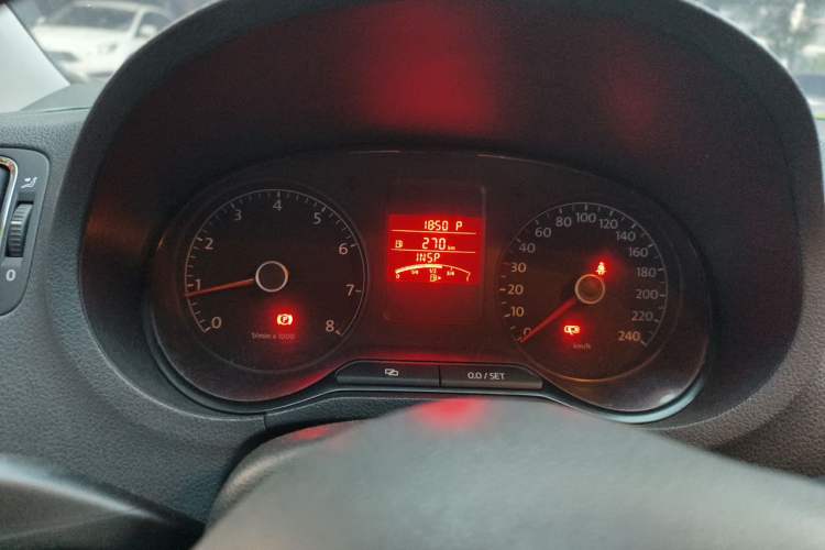 Used Volkswagen Polo 2011 1.6L Automatic ZhiShang Version Instrument Cluster