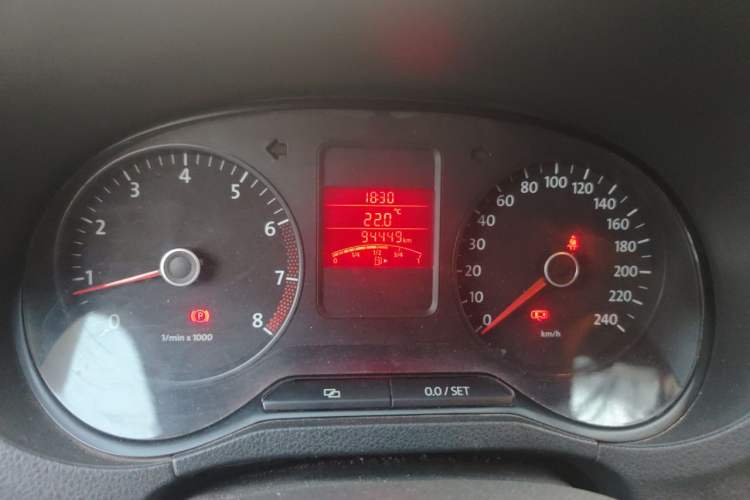 Used Volkswagen Polo 2011 1.4L Manual ZhiLe Edition Instrument Cluster