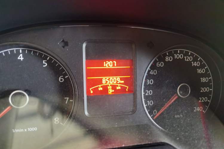 Used Volkswagen Polo 2011 1.4L Automatic ZhiShang Version Instrument Cluster