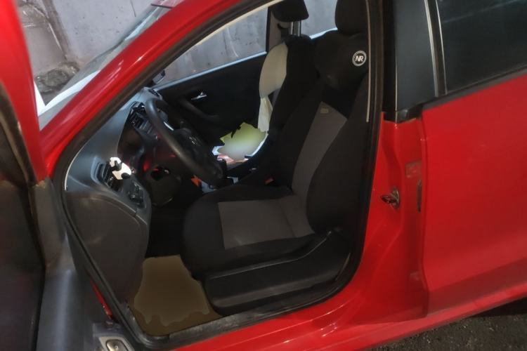Used Volkswagen Polo 2011 1.4L Manual ZhiLe Edition Left Front Seat