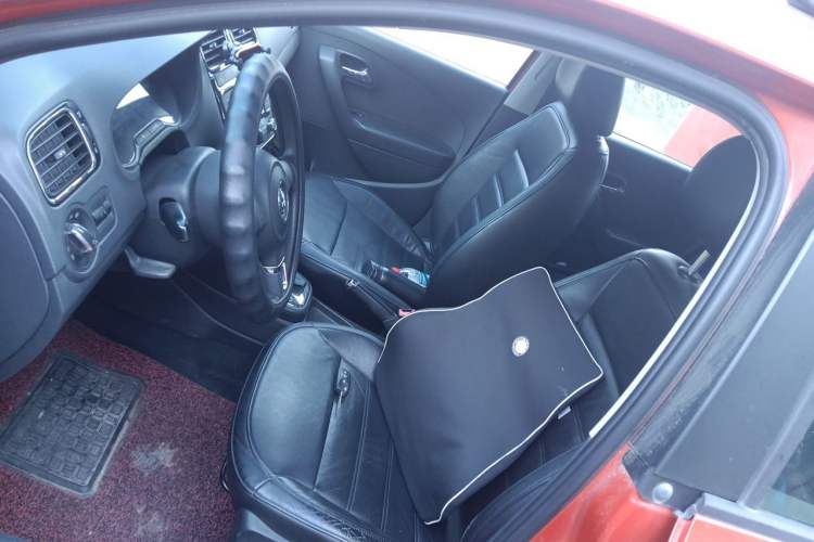 Used Volkswagen Polo 2011 1.6L Automatic ZhiKu Edition Left Front Seat