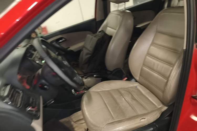 Used Volkswagen Polo 2011 1.4L Automatic ZhiCool Edition Left Front Seat