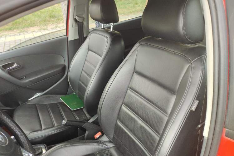 Used Volkswagen Polo 2011 1.6L Automatic ZhiKu Edition Left Front Seat