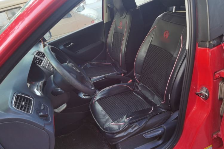 Used Volkswagen Polo 2011 1.6L Manual ZhiShang Edition Left Front Seat