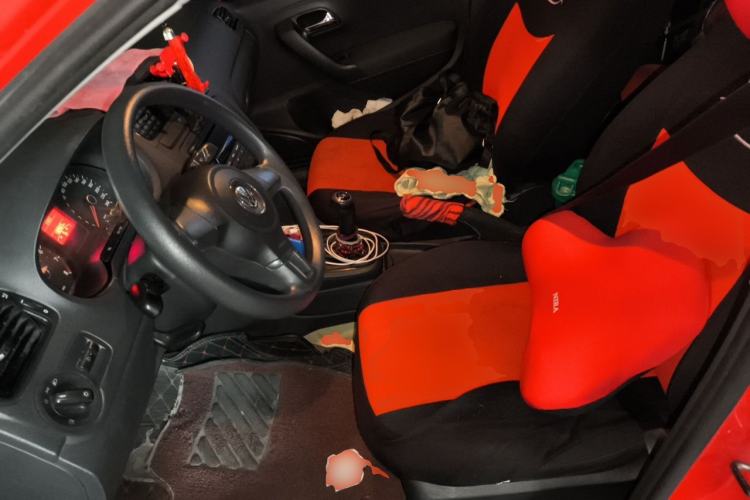 Used Volkswagen Polo 2011 1.4L Manual ZhiLe Edition Left Front Seat