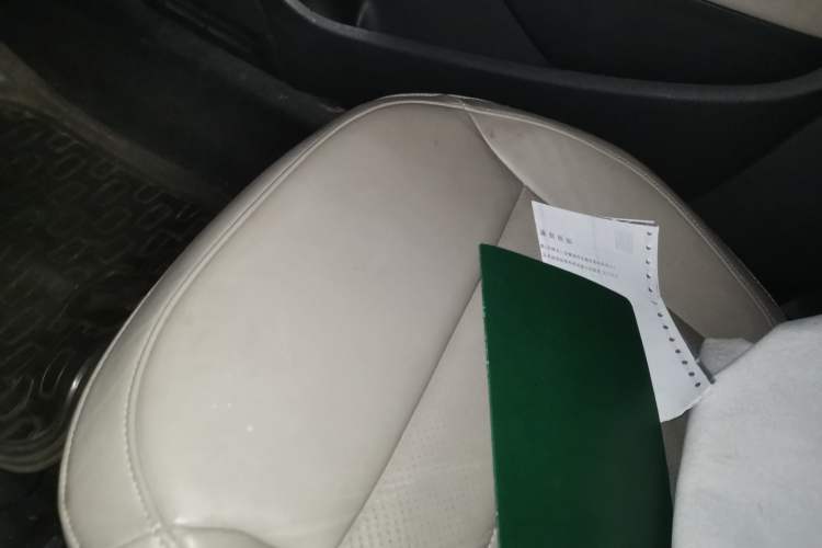 Used Volkswagen Polo 2011 1.6L Automatic ZhiKu Edition Left Front Seat