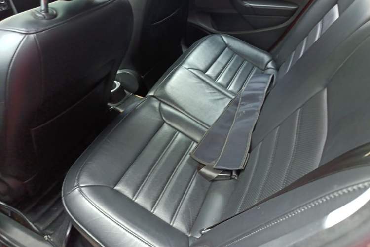 Used Volkswagen Polo 2011 1.6L Automatic ZhiKu Edition Left Front Seat