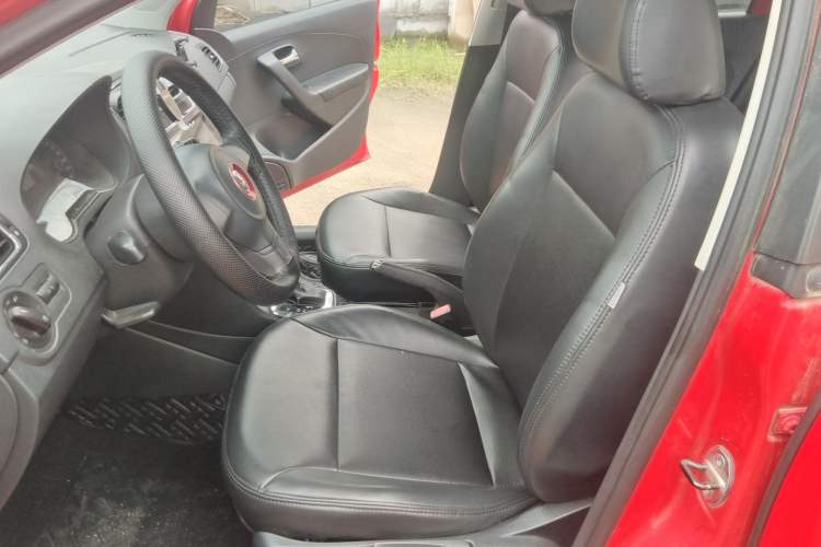 Used Volkswagen Polo 2011 1.6L Automatic ZhiShang Version Left Front Seat