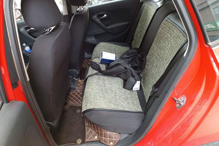 Used Volkswagen Polo 2011 1.6L Automatic ZhiShang Version Left Rear Seat