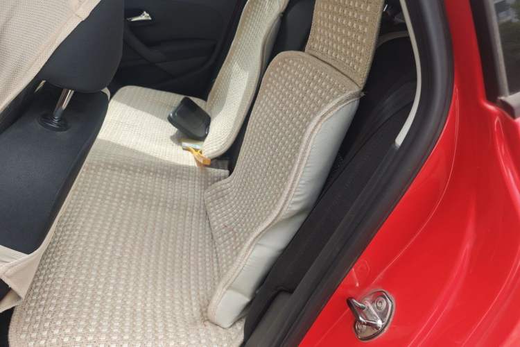 Used Volkswagen Polo 2011 1.4L Manual ZhiShang Edition Left Rear Seat