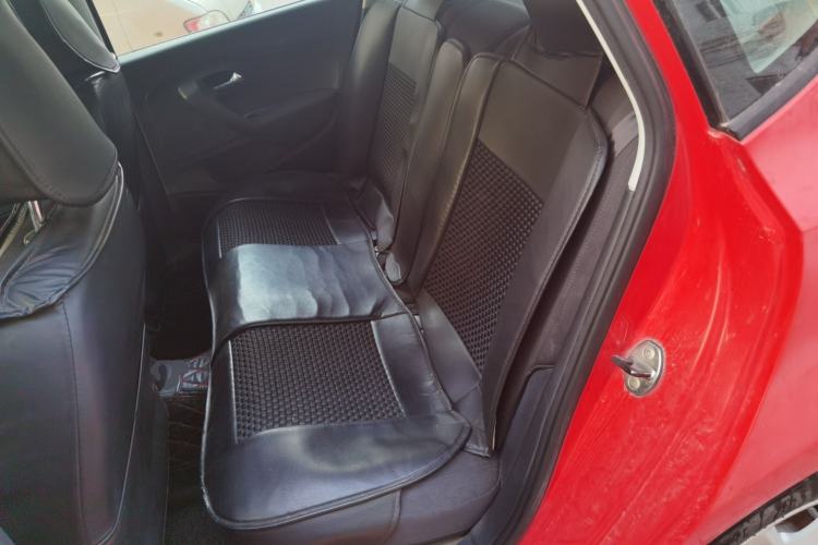 Used Volkswagen Polo 2011 1.6L Manual ZhiShang Edition Left Rear Seat