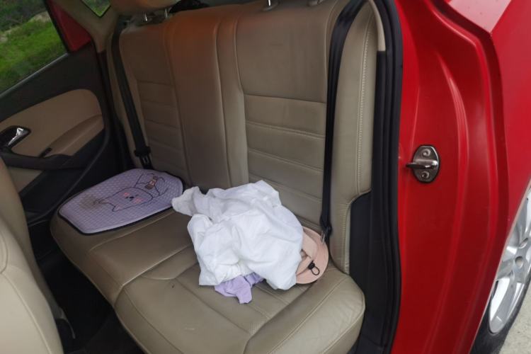 Used Volkswagen Polo 2011 1.4L Automatic ZhiShang Version Left Rear Seat