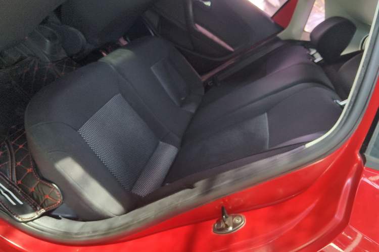 Used Volkswagen Polo 2011 1.4L Manual ZhiShang Edition Left Rear Seat