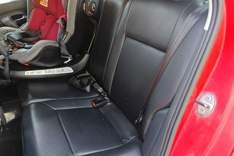 Used Volkswagen Polo 2011 1.6L Automatic ZhiShang Version Left Rear Seat