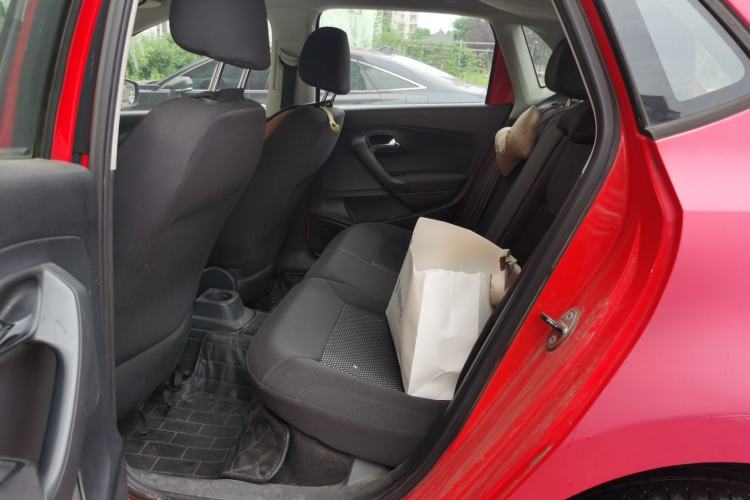 Used Volkswagen Polo 2011 1.4L Automatic ZhiShang Version Left Rear Seat