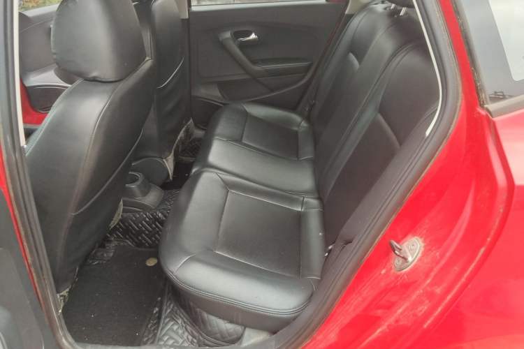 Used Volkswagen Polo 2011 1.6L Automatic ZhiShang Version Left Rear Seat