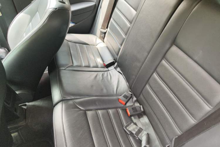 Used Volkswagen Polo 2011 1.6L Automatic ZhiKu Edition Left Rear Seat