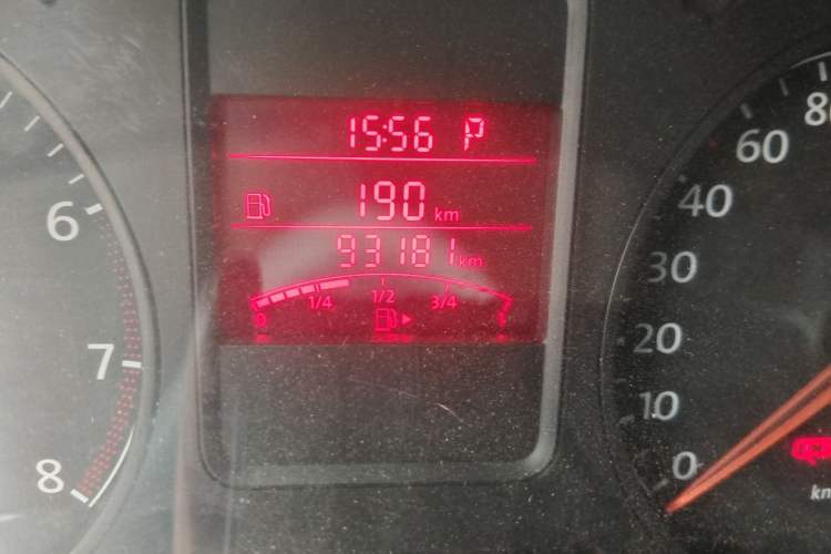 Used Volkswagen Polo 2011 1.6L Automatic ZhiShang Version Odometer Close Up