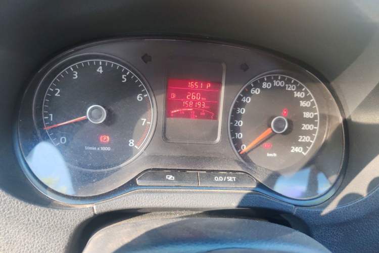 Used Volkswagen Polo 2011 1.4L Automatic ZhiShang Version Odometer Close Up