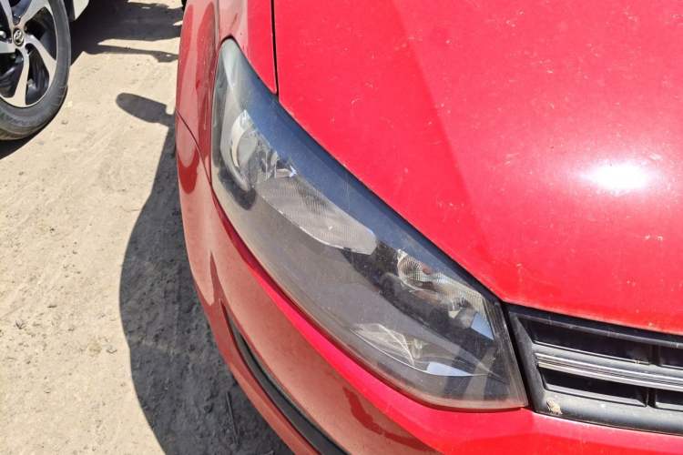 Used Volkswagen Polo 2011 1.6L Automatic ZhiKu Edition Right Front Headlight