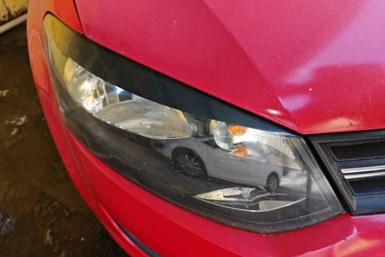 Used Volkswagen Polo 2011 1.4L Manual ZhiLe Edition Right Front Headlight