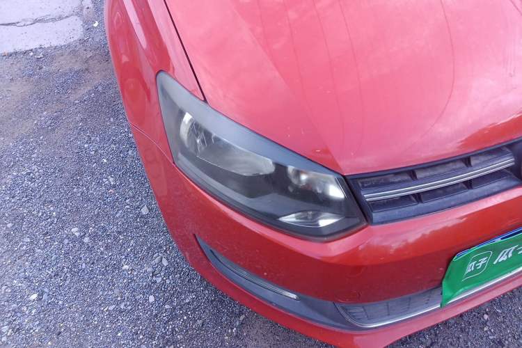 Used Volkswagen Polo 2011 1.6L Automatic ZhiKu Edition Right Front Headlight