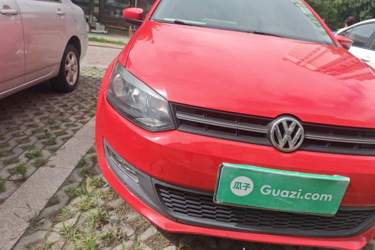 Used Volkswagen Polo 2011 1.4L Manual ZhiShang Edition Right Front Headlight
