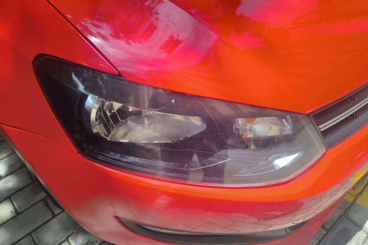 Used Volkswagen Polo 2011 1.4L Automatic ZhiShang Version Right Front Headlight