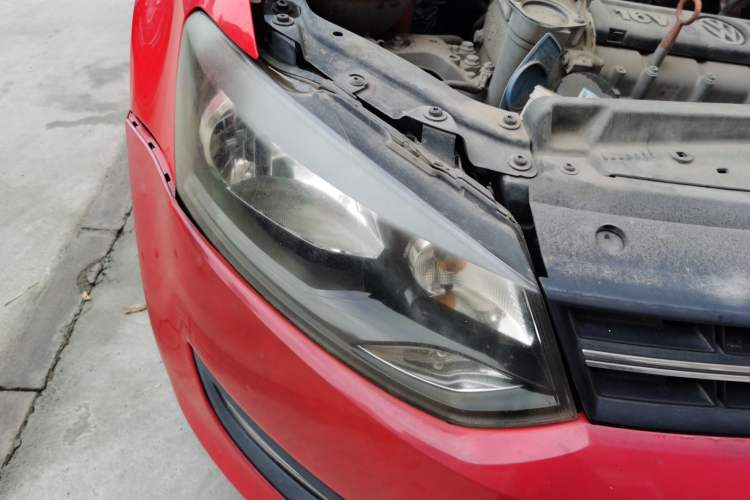 Used Volkswagen Polo 2011 1.4L Automatic ZhiShang Version Right Front Headlight