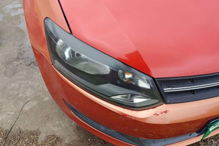 Used Volkswagen Polo 2011 1.4L Automatic ZhiShang Version Right Front Headlight